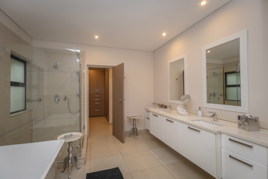 4 Bedroom Property for Sale in The Coves North West